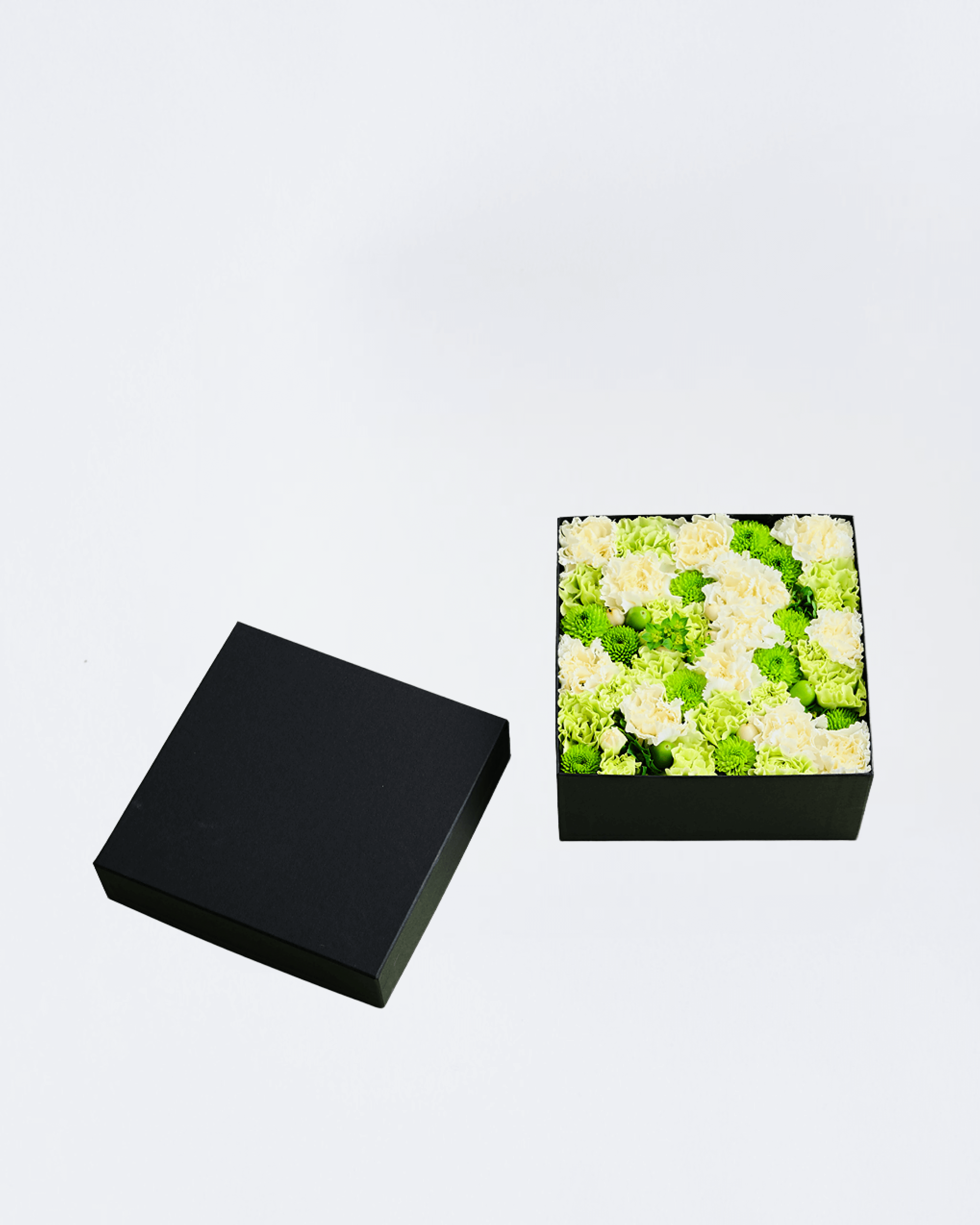 ギフトボックス_ホワイトmediam_フタ付き